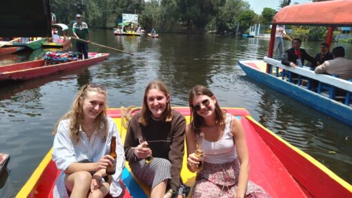 tour xochimilco frida khalo